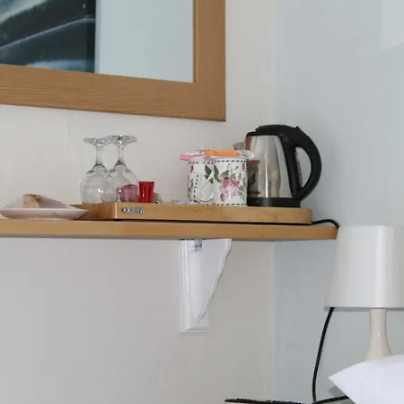 The Bay House View - Adults Only Couette-café 4*