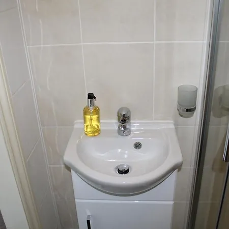 The Bay House View - Adults Only